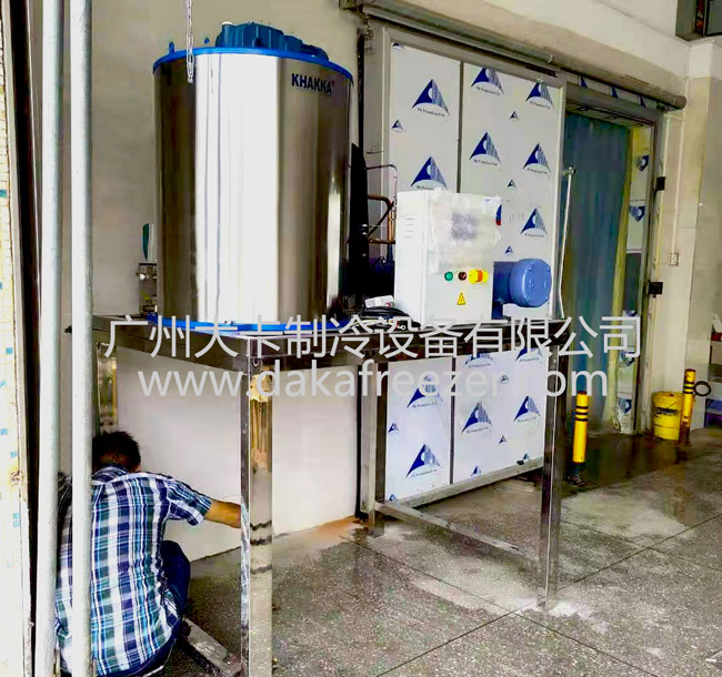 珠海某水产店2.5吨片冰机案例